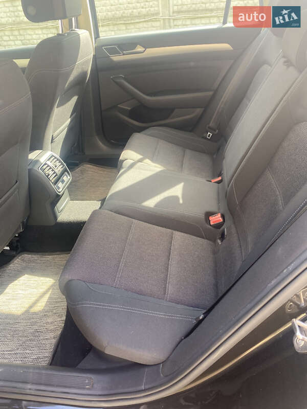 Универсал Volkswagen Passat 2019 в Броварах