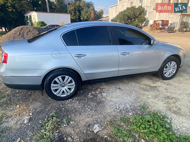 Седан Volkswagen Passat 2008 в Харькове