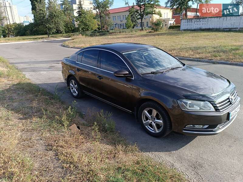 Седан Volkswagen Passat 2012 в Киеве фото 3 Седан Volkswagen Passat 2012 в Киеве