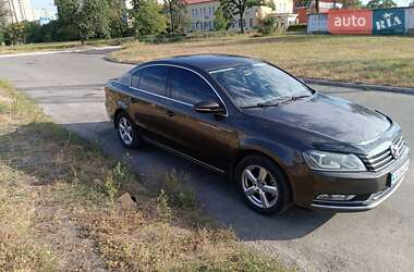 Седан Volkswagen Passat 2012 в 