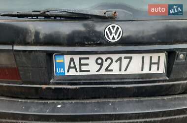 Універсал Volkswagen Passat 1993 в Кривому Розі