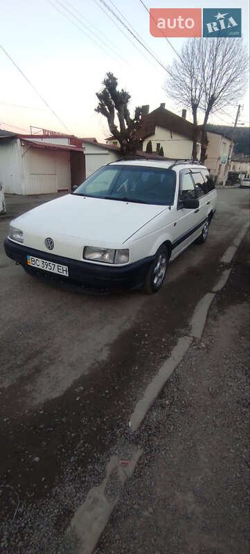 Универсал Volkswagen Passat 1993 в Славском фото 2 Универсал Volkswagen Passat 1993 в Славском