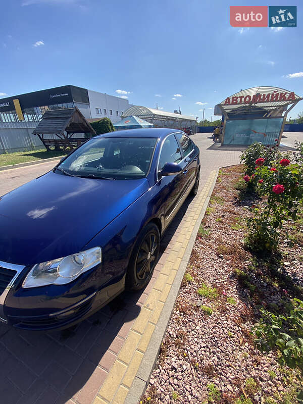 Седан Volkswagen Passat 2005 в Полтаві