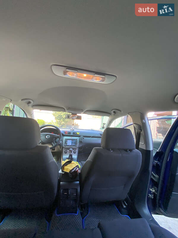 Седан Volkswagen Passat 2005 в Полтаві