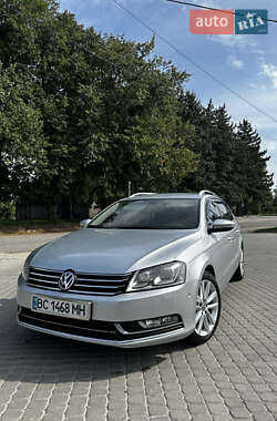 Універсал Volkswagen Passat 2011 в Львові