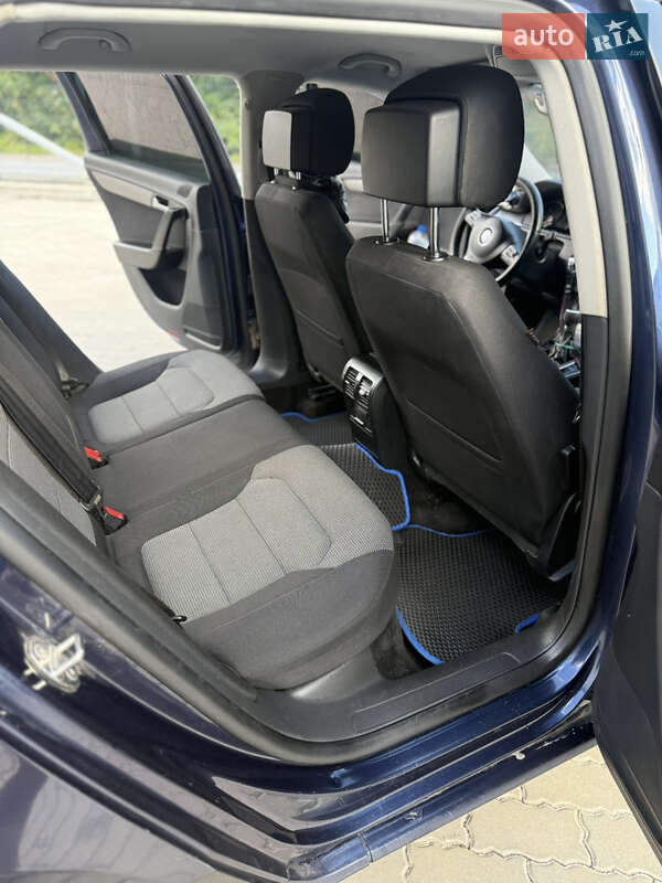 Универсал Volkswagen Passat 2011 в Казатине