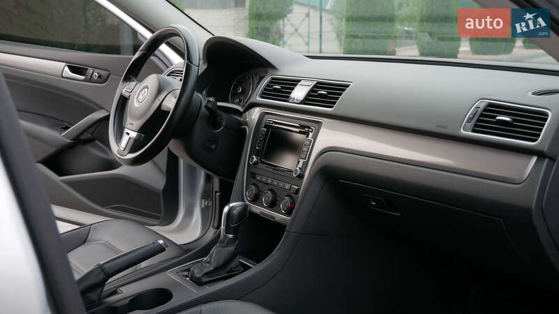 Седан Volkswagen Passat 2015 в Вінниці