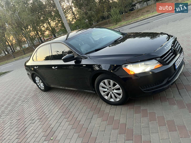 Седан Volkswagen Passat 2013 в Лозовій