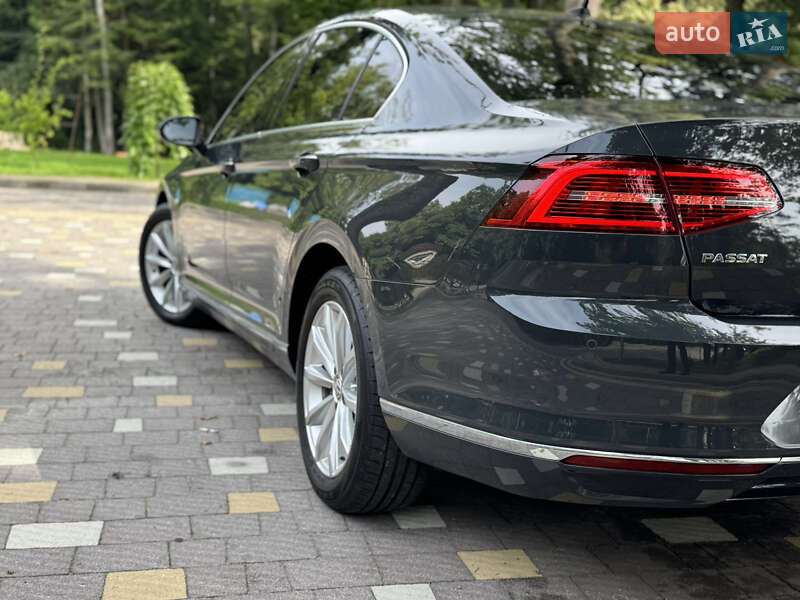 Седан Volkswagen Passat 2017 в Трускавці