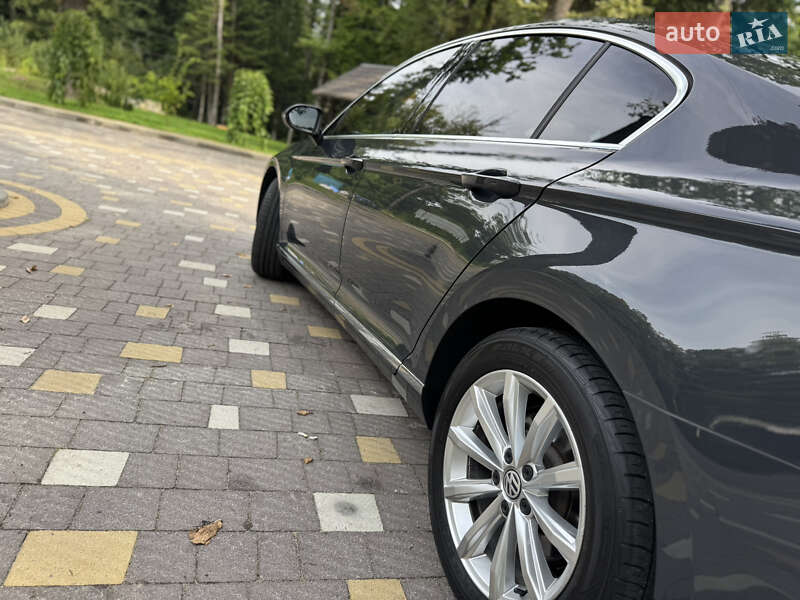 Седан Volkswagen Passat 2017 в Трускавці