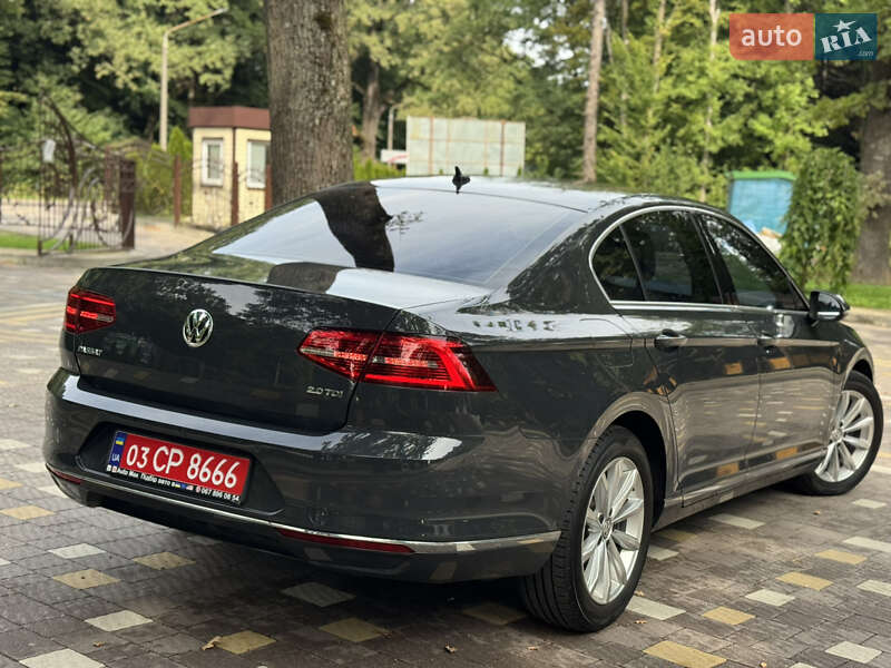 Седан Volkswagen Passat 2017 в Трускавці