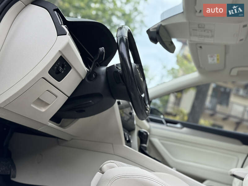 Седан Volkswagen Passat 2017 в Трускавці