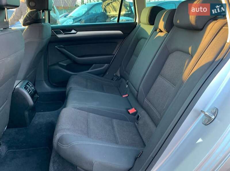 Универсал Volkswagen Passat 2016 в Косове