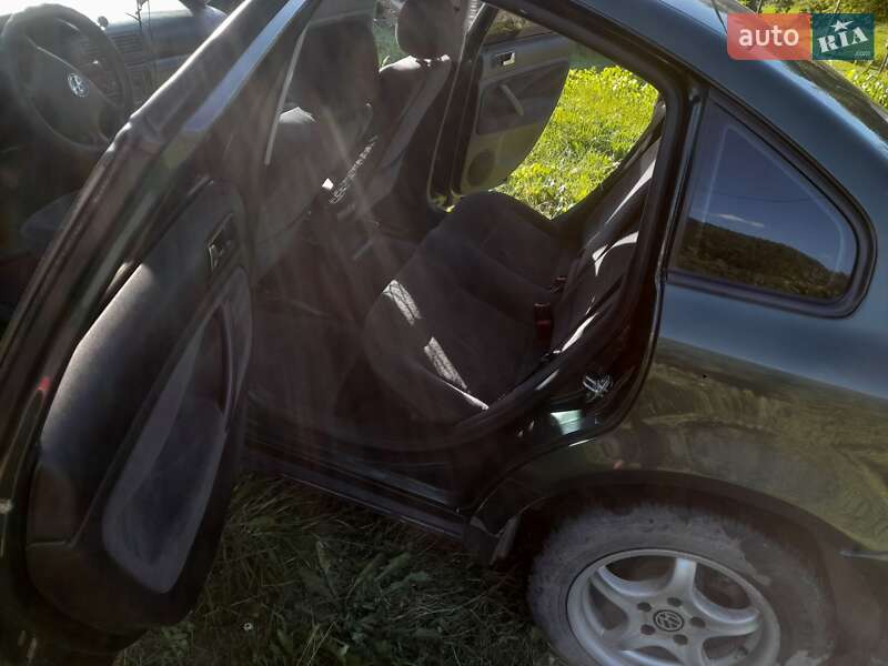 Седан Volkswagen Passat 1998 в Ивано-Франковске фото 3 Седан Volkswagen Passat 1998 в Ивано-Франковске