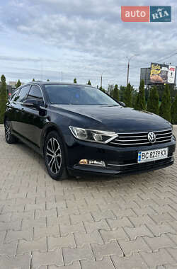 Универсал Volkswagen Passat 2015 в Черновцах
