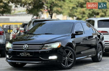 Седан Volkswagen Passat 2014 в Одессе