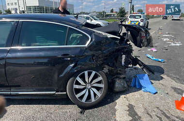 Седан Volkswagen Passat 2016 в Києві