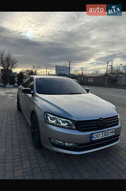Седан Volkswagen Passat 2012 в Одессе