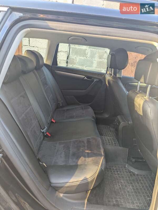 Универсал Volkswagen Passat 2014 в Киеве