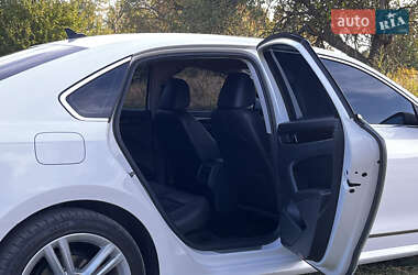 Седан Volkswagen Passat 2013 в 