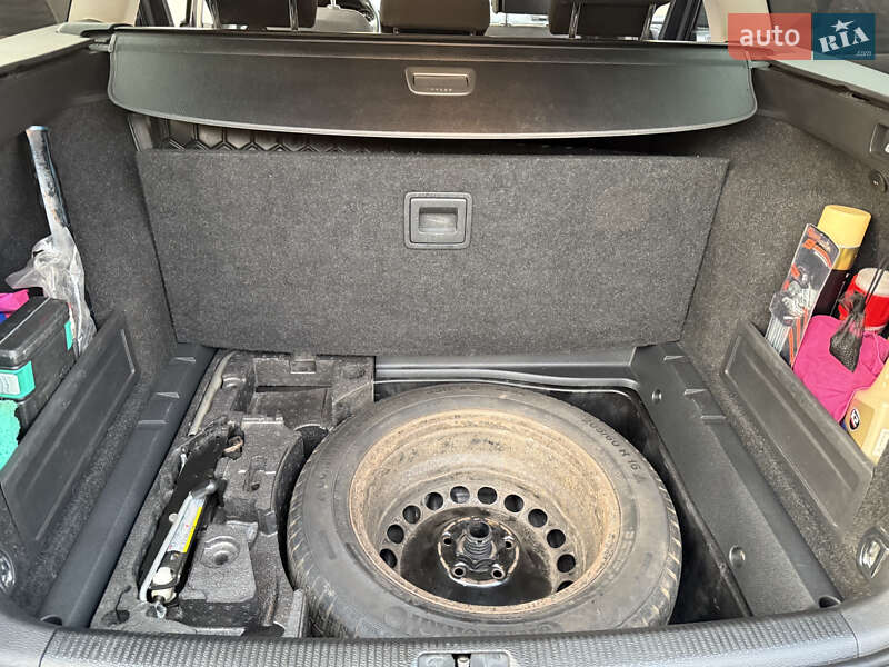 Универсал Volkswagen Passat 2014 в Житомире