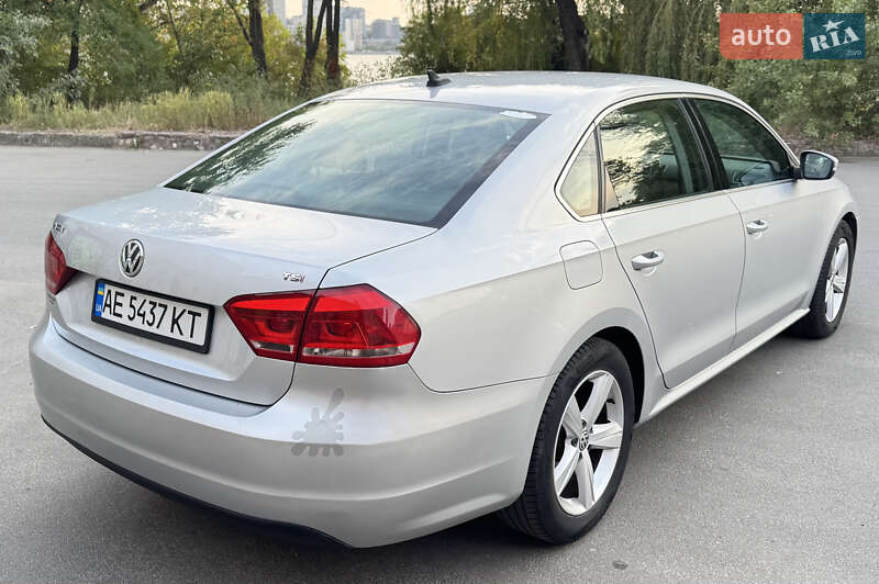 Седан Volkswagen Passat 2015 в Дніпрі