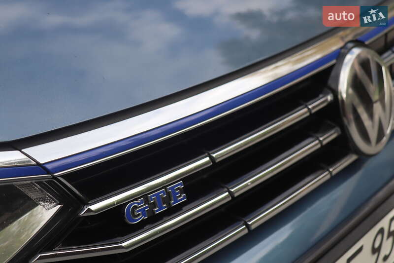 Седан Volkswagen Passat 2016 в Киеве