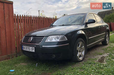 Седан Volkswagen Passat 2004 в Березному
