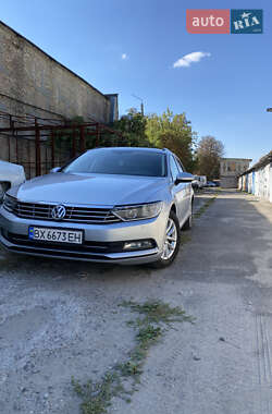 Універсал Volkswagen Passat 2015 в Києві