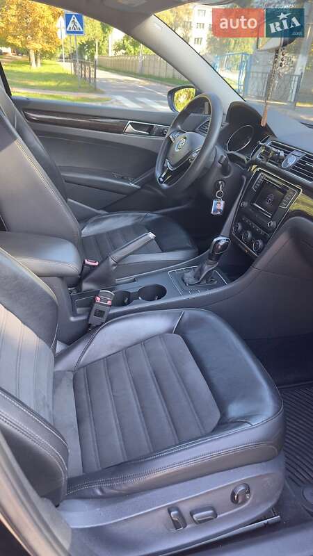 Седан Volkswagen Passat 2016 в Кременчуці