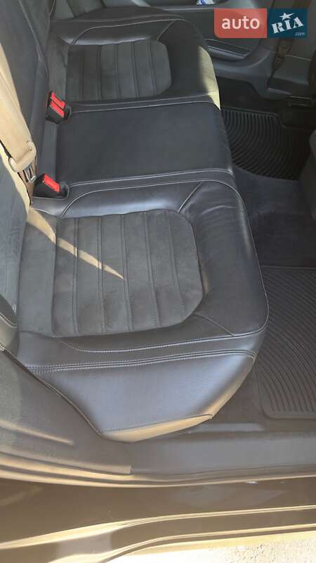 Седан Volkswagen Passat 2016 в Кременчуці