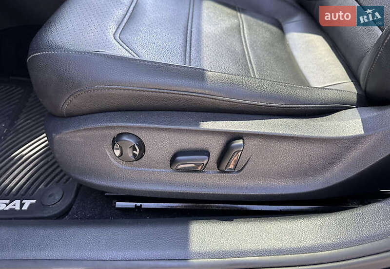Седан Volkswagen Passat 2018 в Львове фото 15 Седан Volkswagen Passat 2018 в Львове