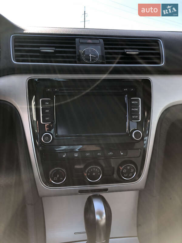 Седан Volkswagen Passat 2013 в Полтаві