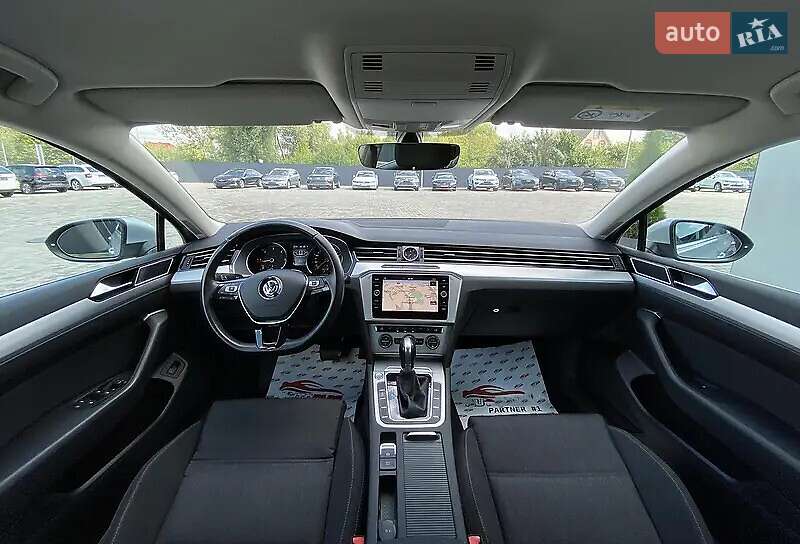 Универсал Volkswagen Passat 2017 в Сарнах