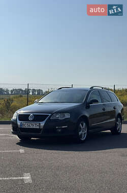 Універсал Volkswagen Passat 2010 в Рівному