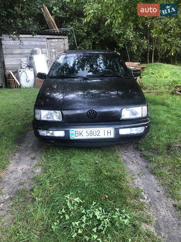 Volkswagen Passat 1992