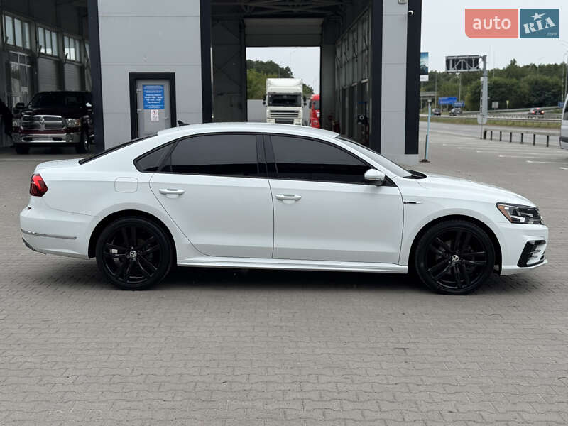 Седан Volkswagen Passat 2017 в Виннице