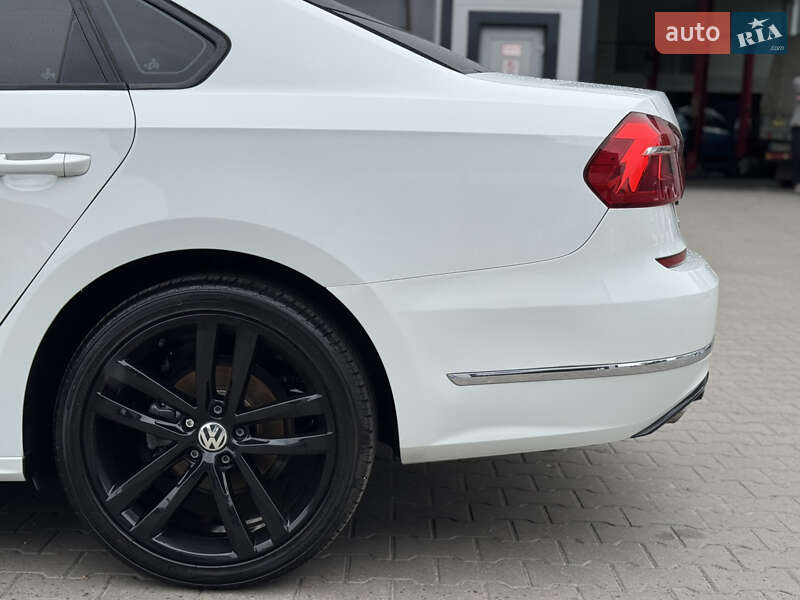 Седан Volkswagen Passat 2017 в Виннице