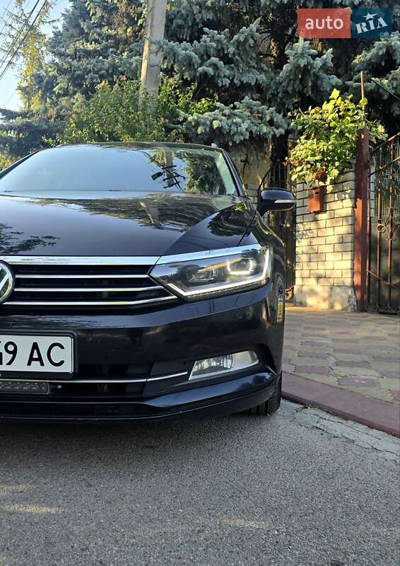 Універсал Volkswagen Passat 2018 в Дніпрі
