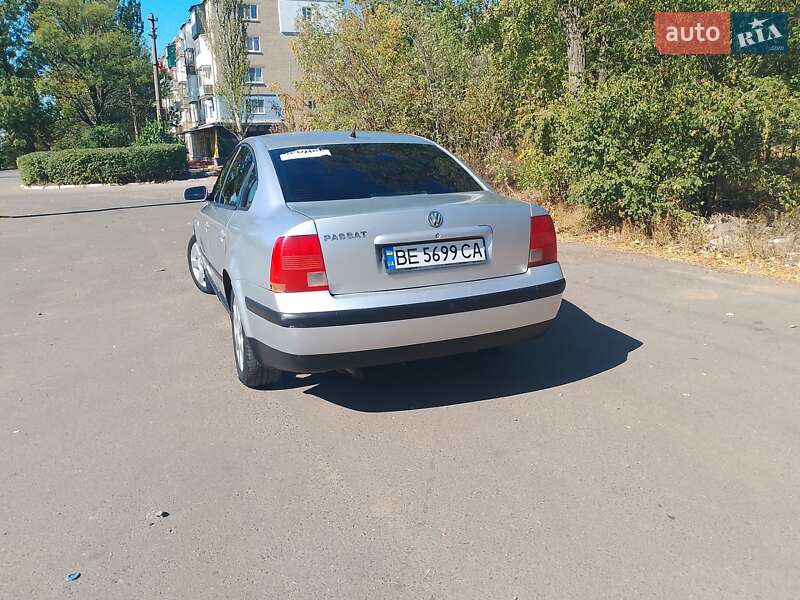 Седан Volkswagen Passat 1999 в Первомайске