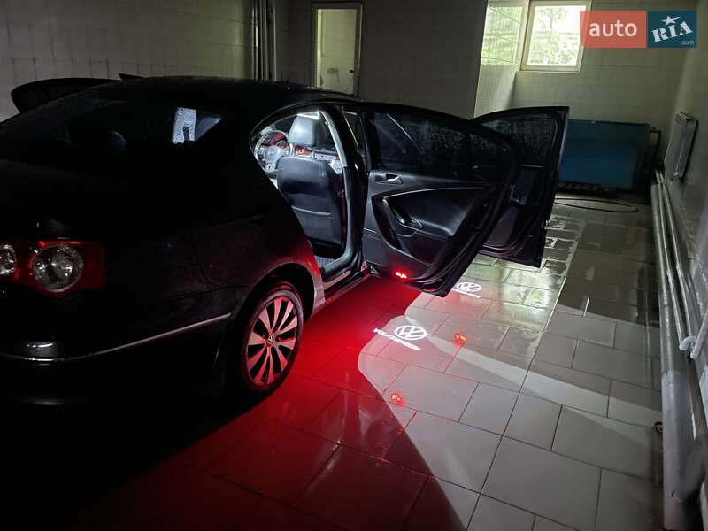 Седан Volkswagen Passat 2010 в Киеве