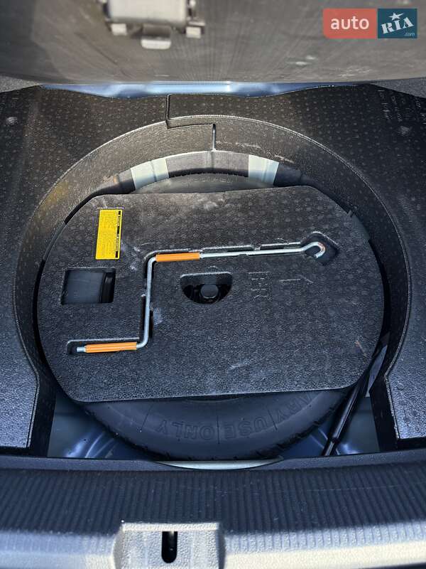 Седан Volkswagen Passat 2017 в Киеве