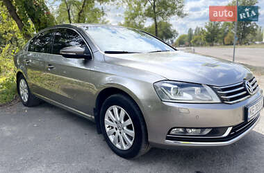 Седан Volkswagen Passat 2012 в 