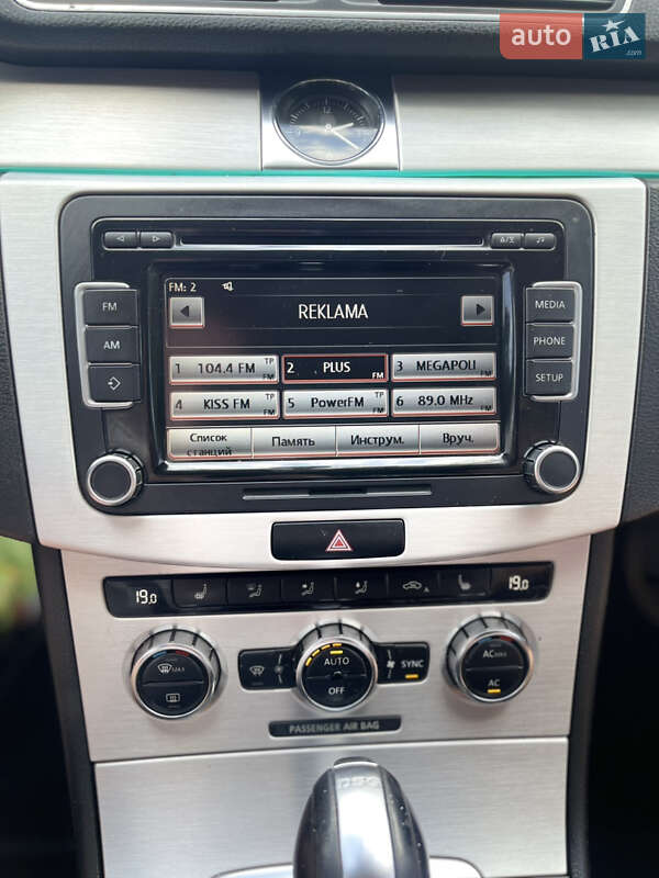 Седан Volkswagen Passat 2012 в Каменском