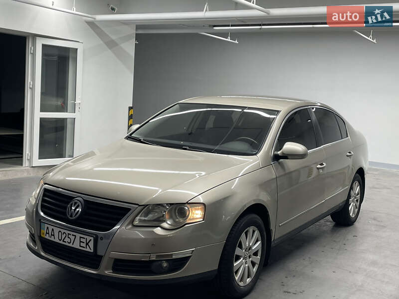 Седан Volkswagen Passat 2007 в Киеве