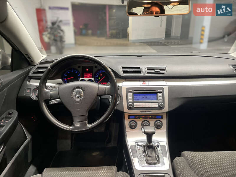 Седан Volkswagen Passat 2007 в Киеве