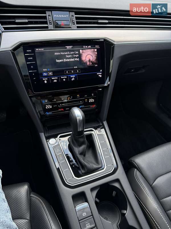 Седан Volkswagen Passat 2020 в Днепре