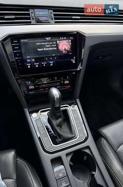 Седан Volkswagen Passat 2020 в 