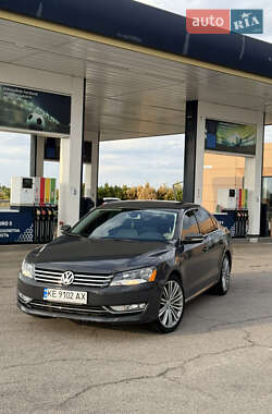 Седан Volkswagen Passat 2014 в Днепре