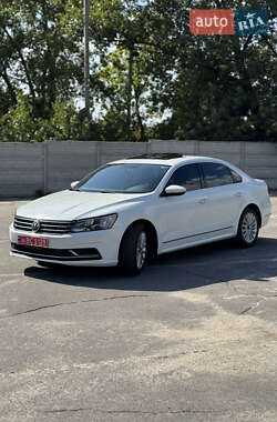 Седан Volkswagen Passat 2016 в 